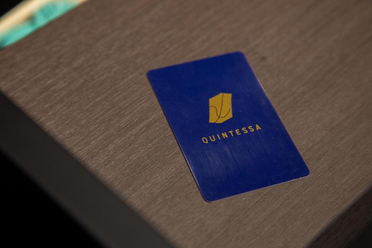 Quintessa Hotel Osaka Shinsaibashi Comic & Books Exterior photo